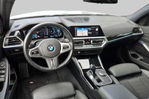 BMW 3-SARJA esikatselu 1