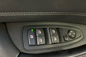 BMW X1 esikatselu 24