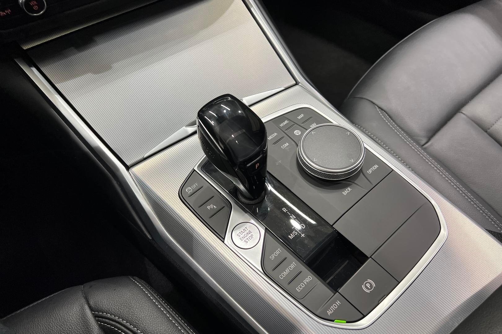 BMW 3-sarja iso kuva 34