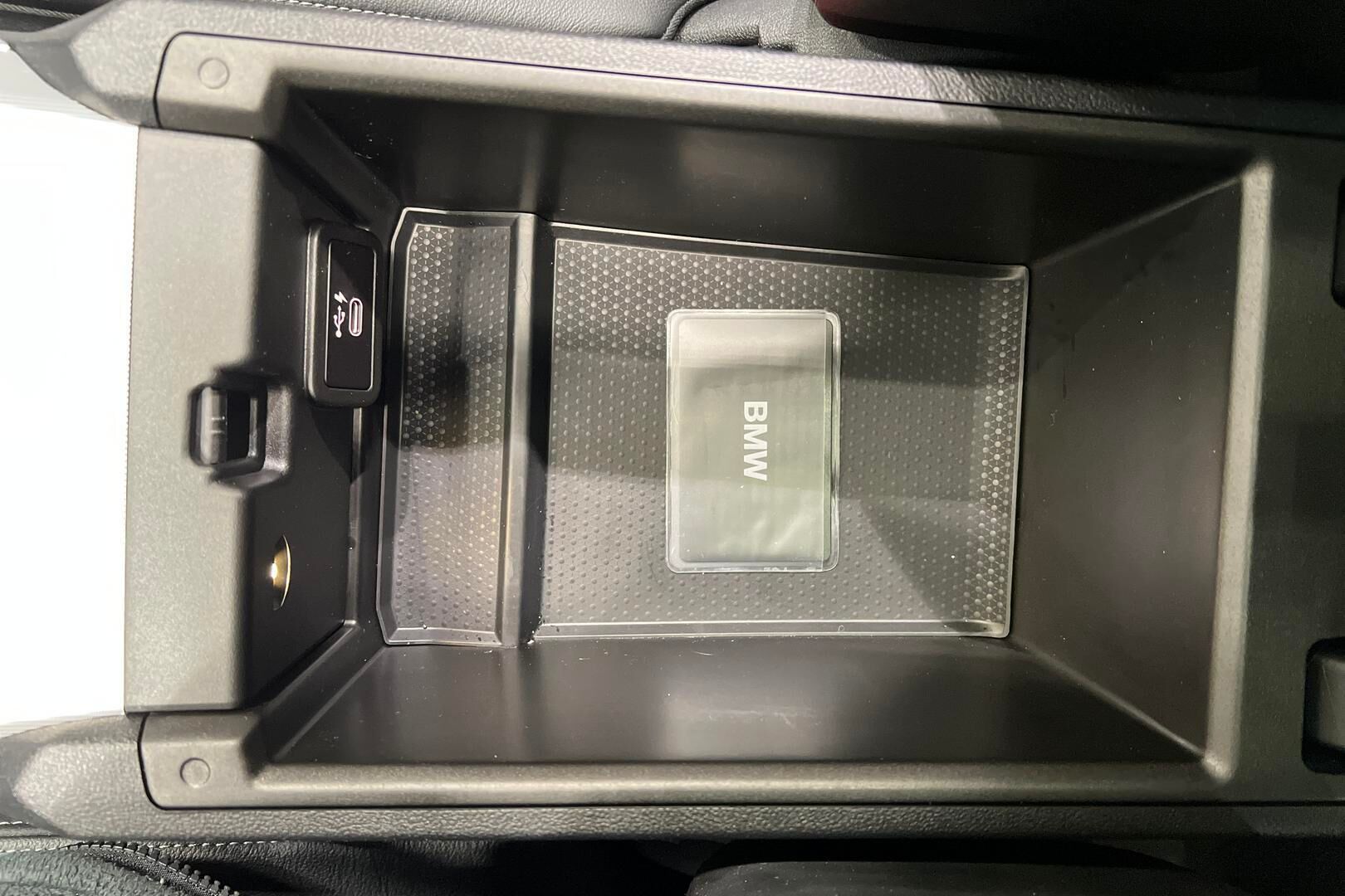 BMW 3-sarja iso kuva 19