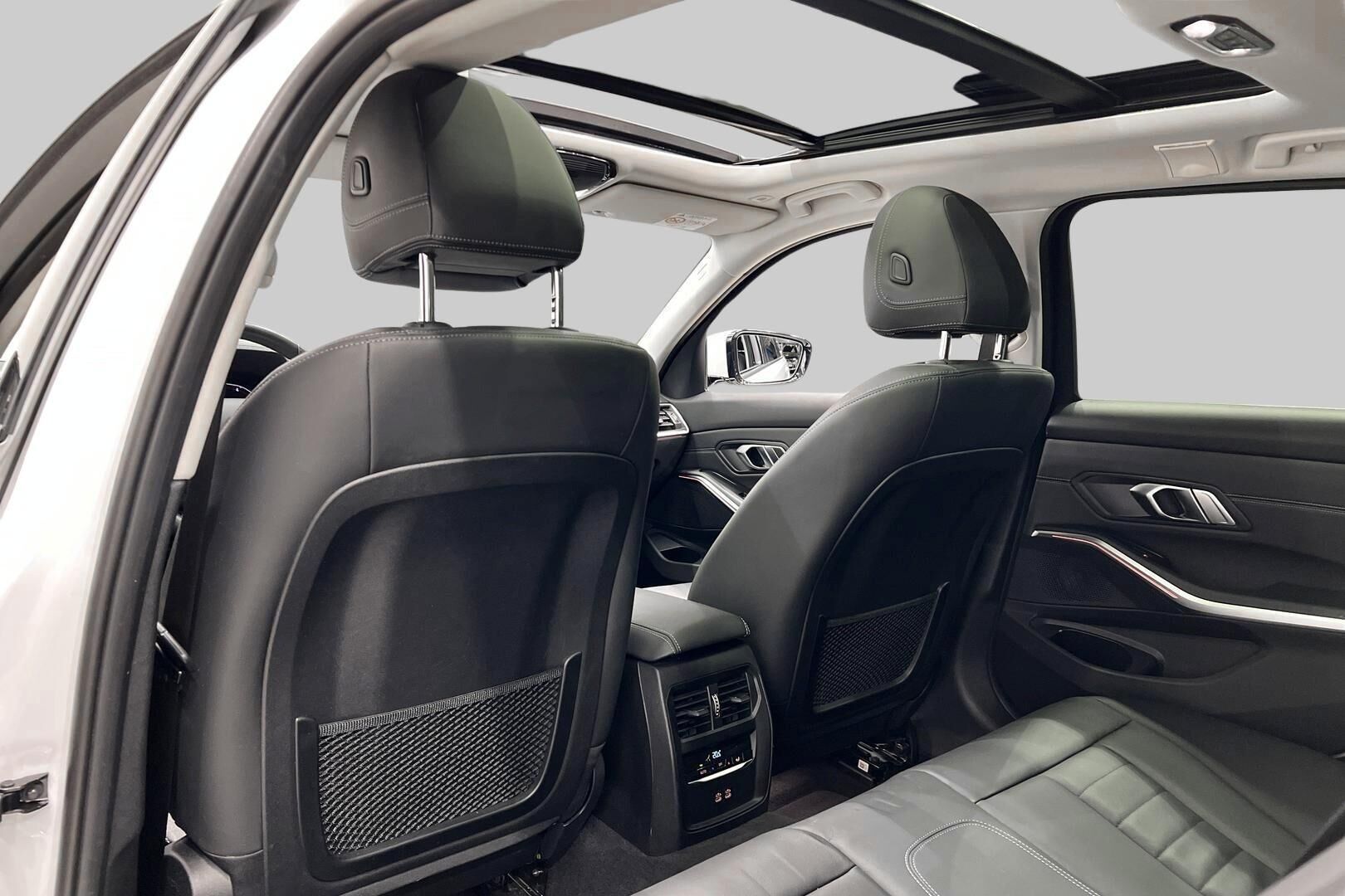 BMW 3-sarja iso kuva 37