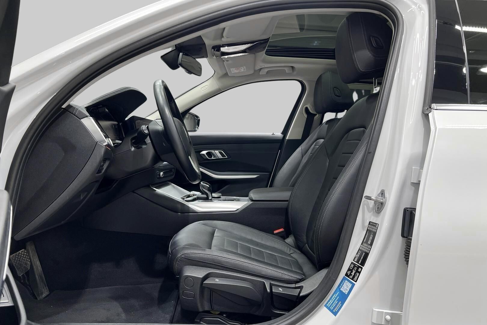 BMW 3-sarja iso kuva 7