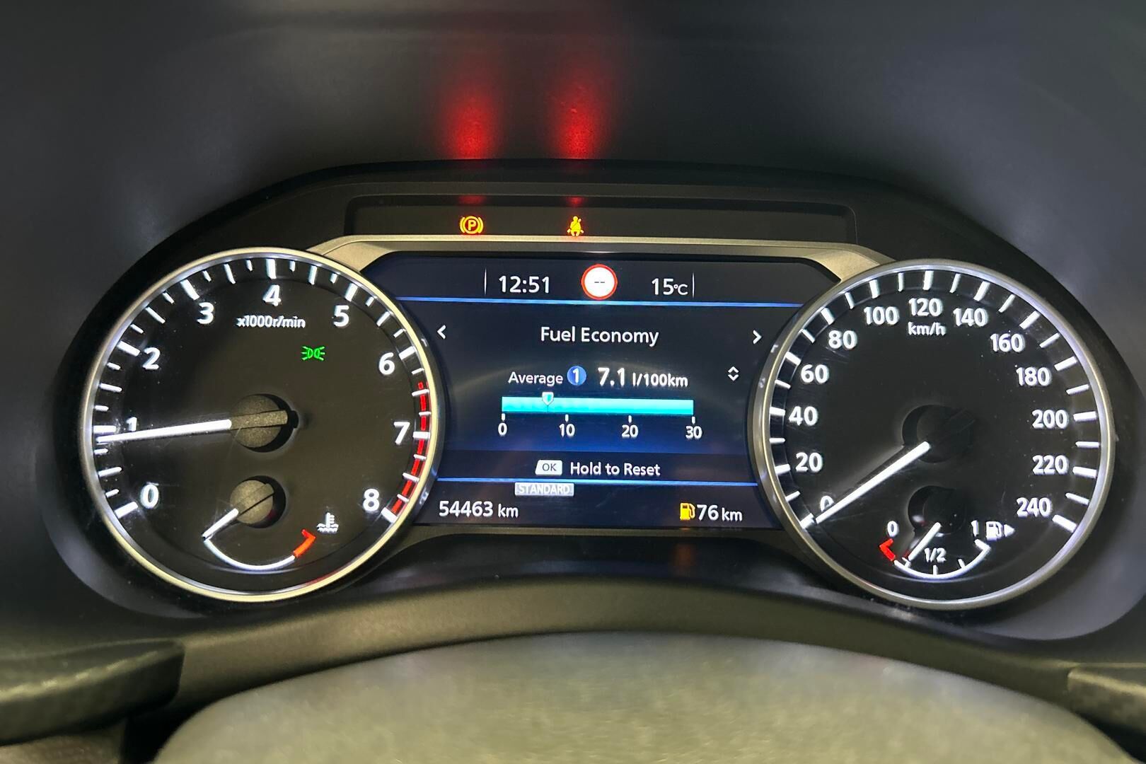 Nissan Juke iso kuva 15