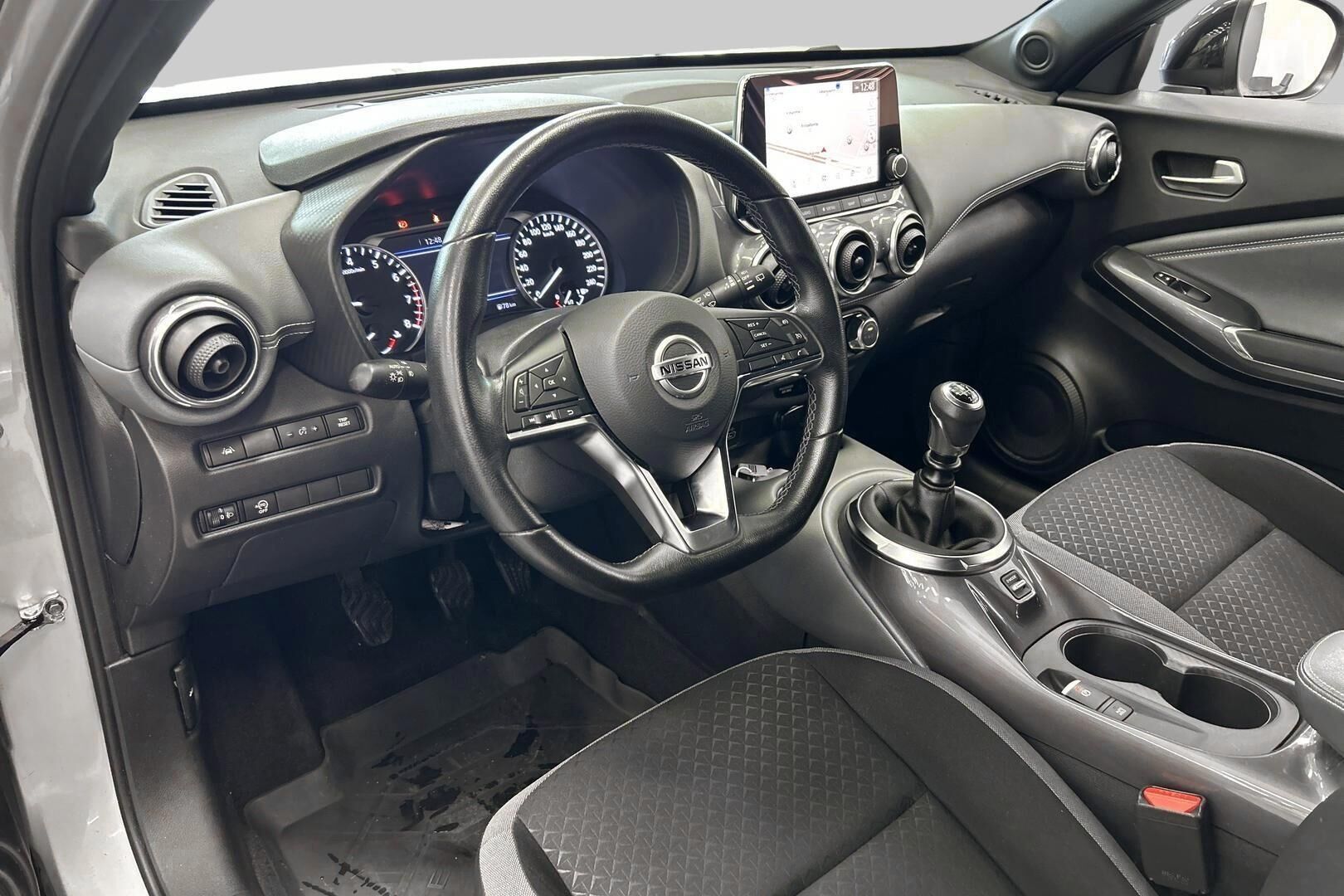 Nissan Juke iso kuva 9