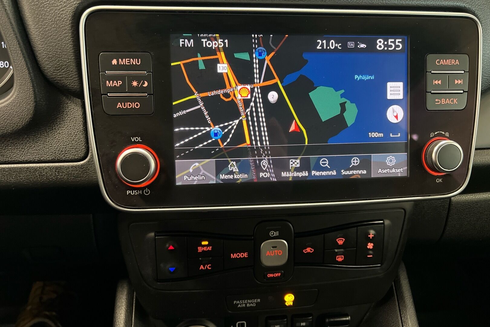 Nissan Leaf iso kuva 11