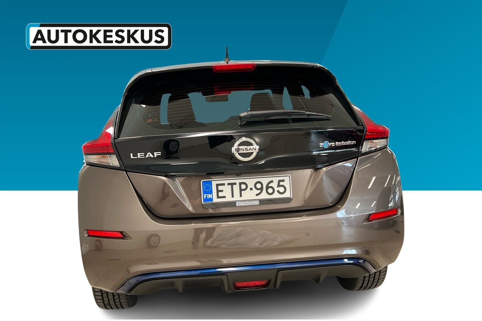 Nissan Leaf iso kuva 2