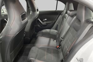 Mercedes-Benz A esikatselu 10