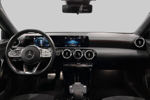 Mercedes-Benz A esikatselu 18