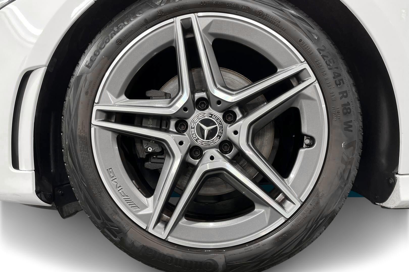 Mercedes-Benz A iso kuva 12