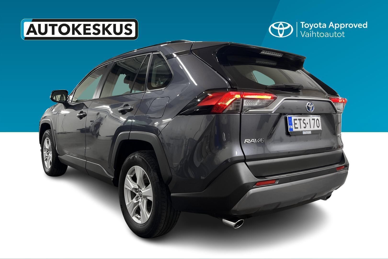 Toyota RAV4 iso kuva 4