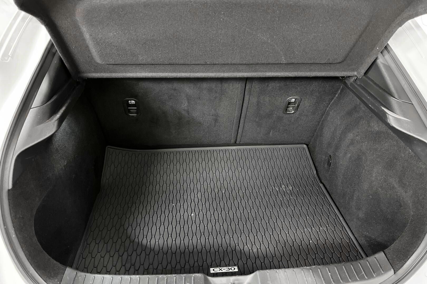 Mazda CX-30 iso kuva 9