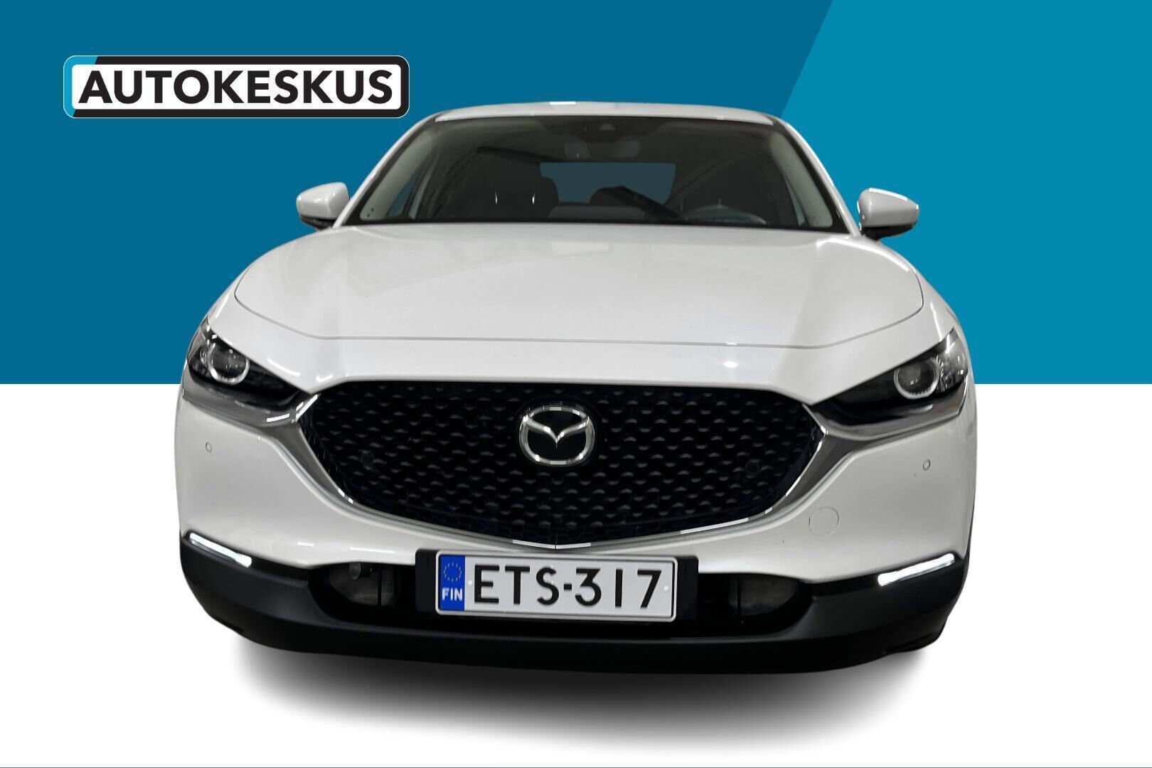 Mazda CX-30 iso kuva 1