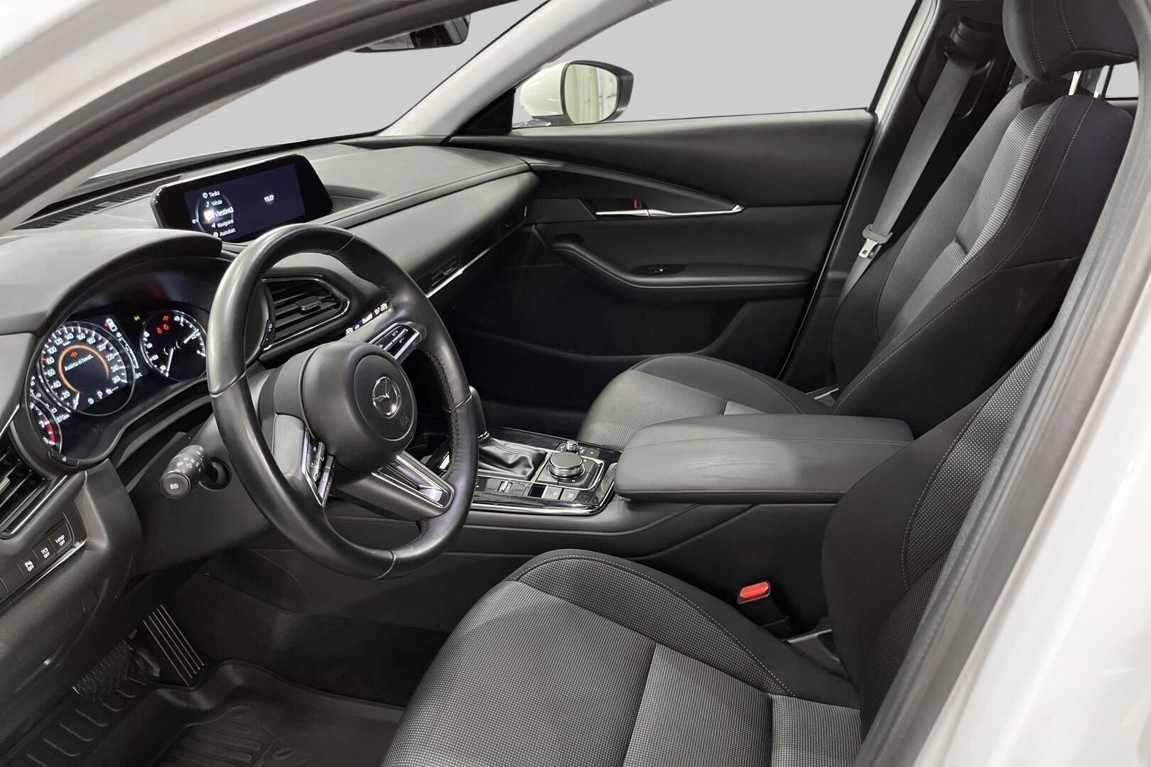 Mazda CX-30 iso kuva 7