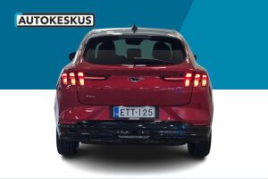 Ford Mustang Mach-E esikatselu 6