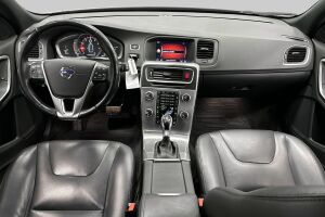 Volvo V60 esikatselu 10