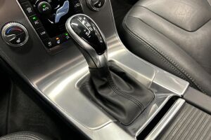 Volvo V60 esikatselu 30