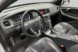 Volvo V60 esikatselu 8