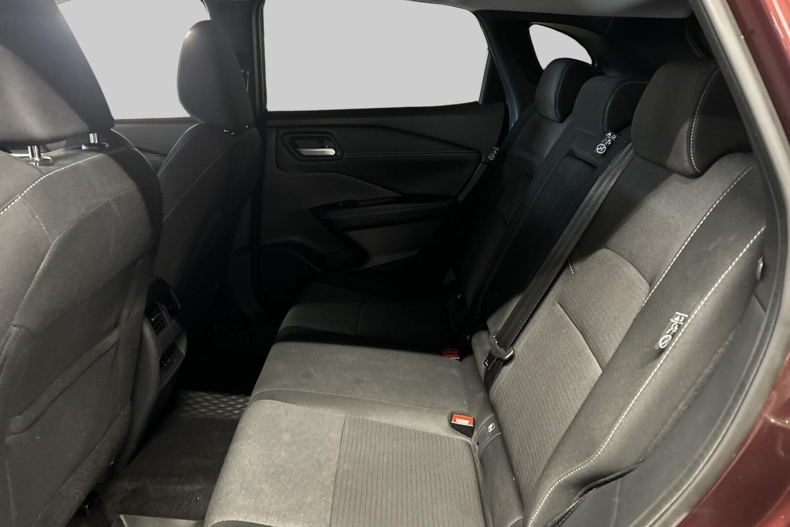 Nissan Qashqai iso kuva 10