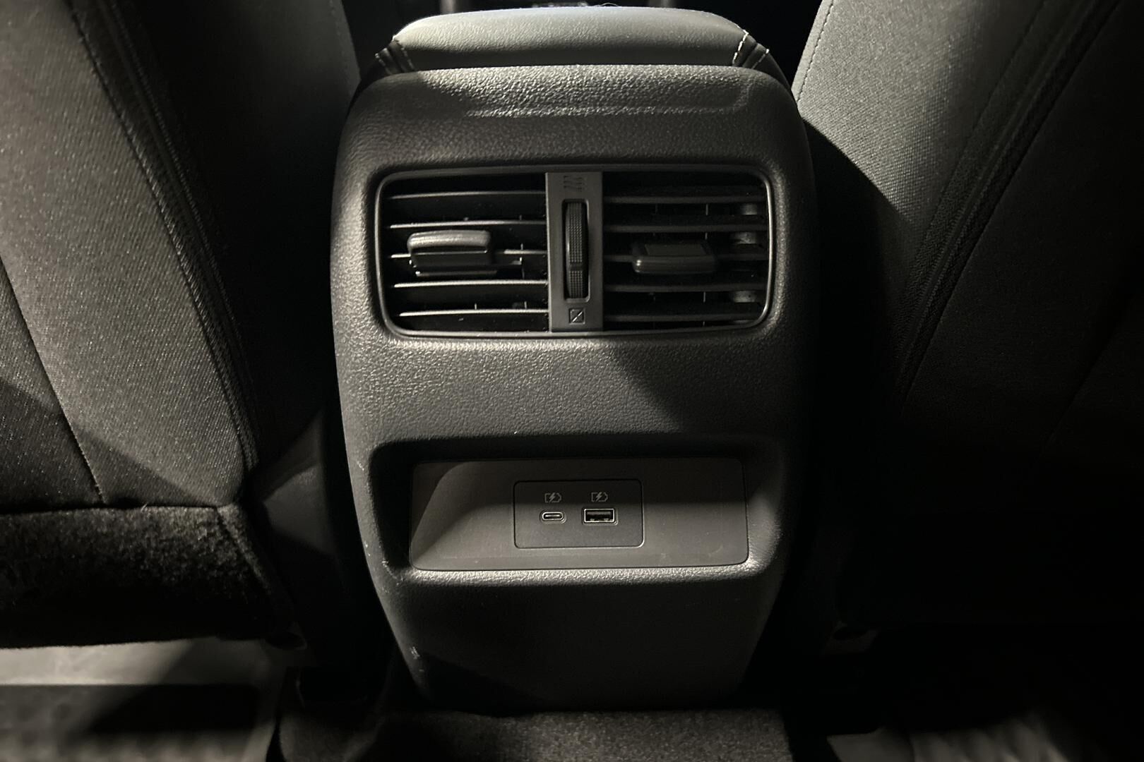 Nissan Qashqai iso kuva 14