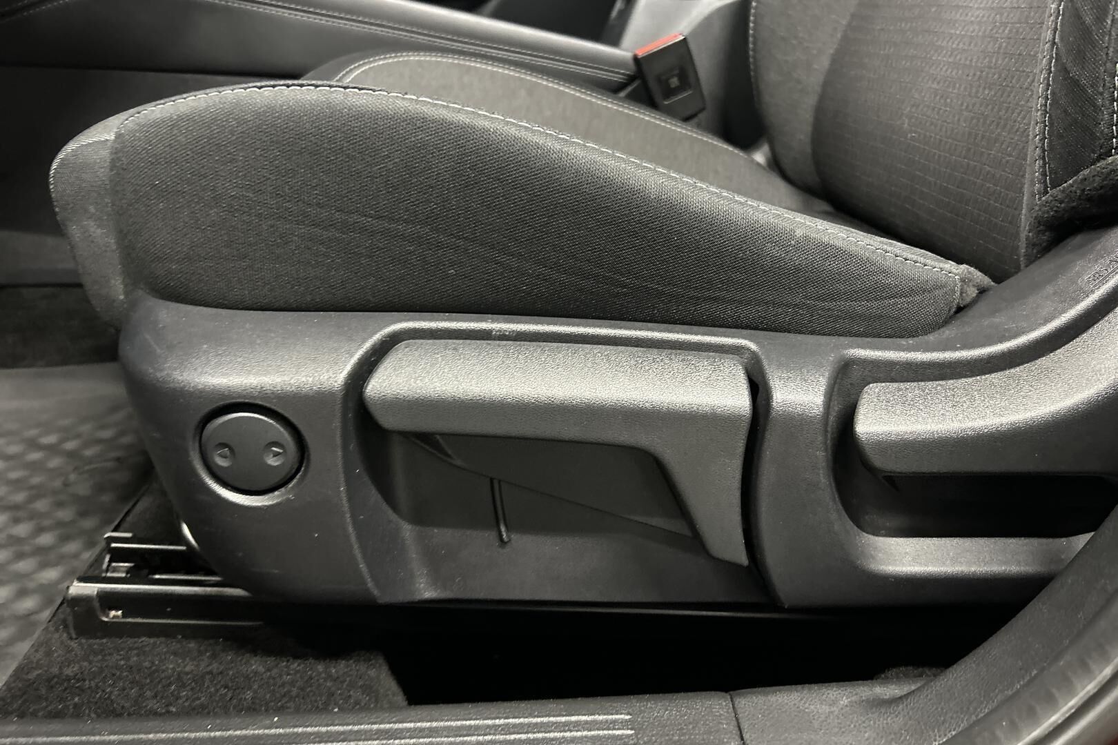 Nissan Qashqai iso kuva 15