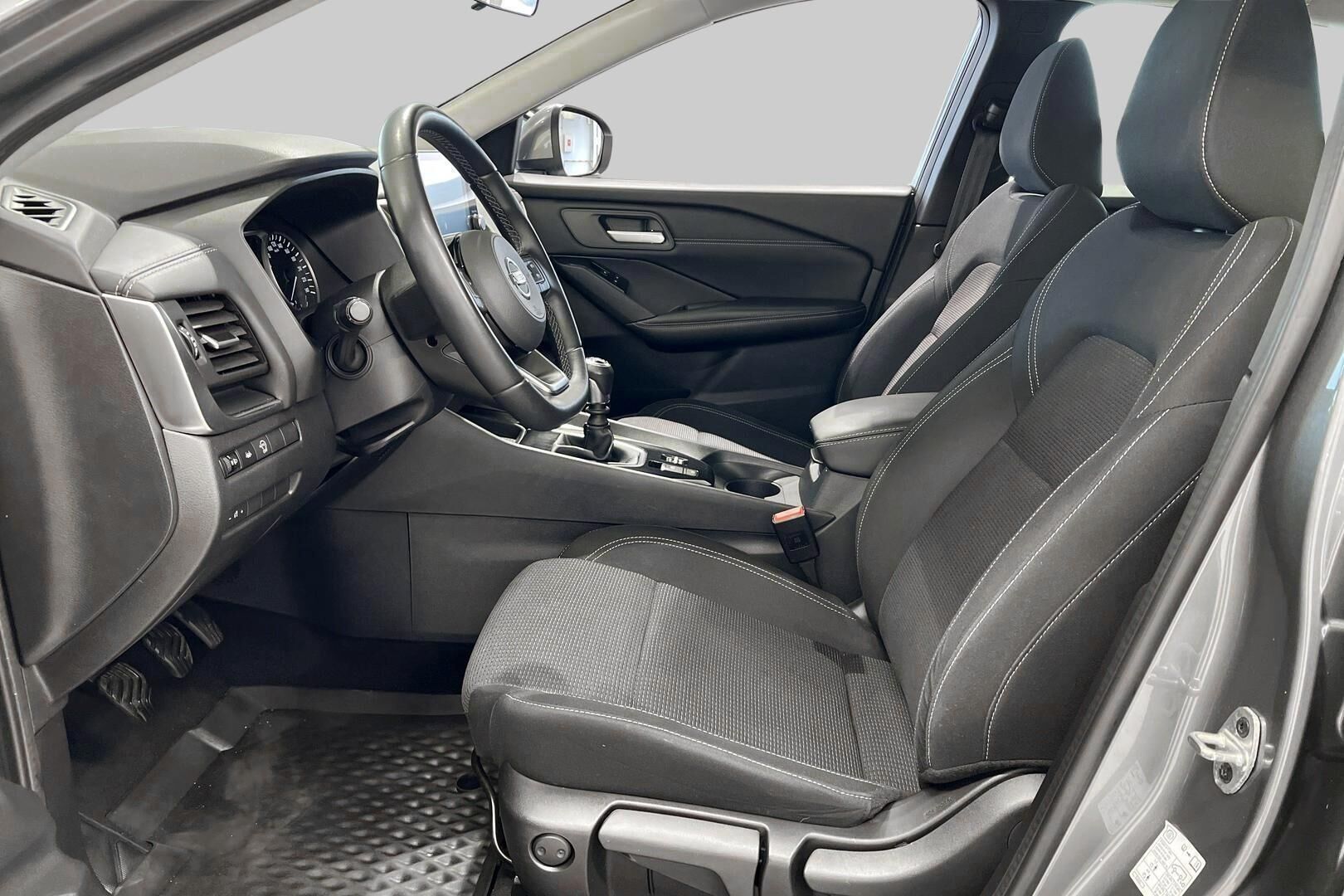 Nissan Qashqai iso kuva 10