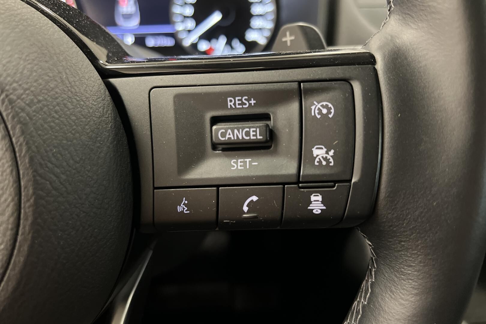 Nissan Qashqai iso kuva 18