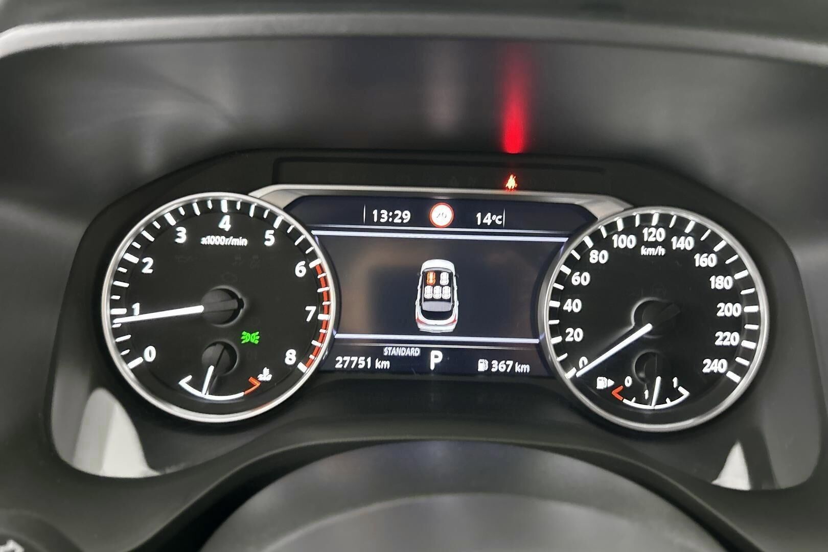 Nissan Qashqai iso kuva 10
