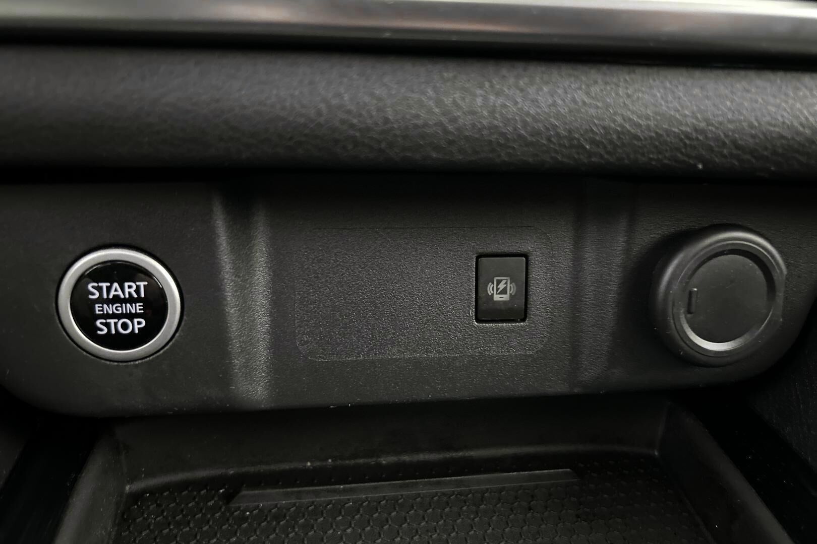Nissan Qashqai iso kuva 17