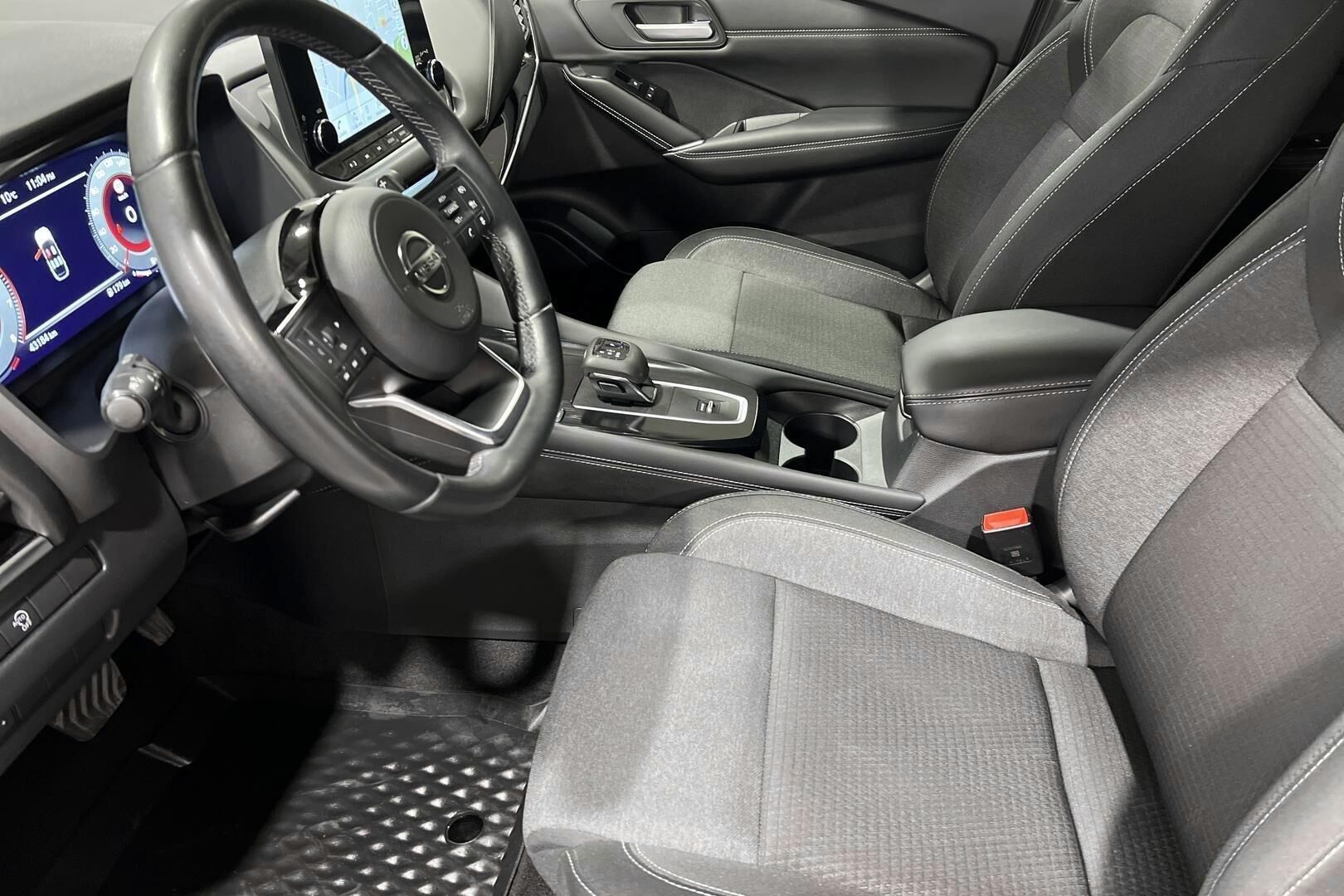 Nissan Qashqai iso kuva 9