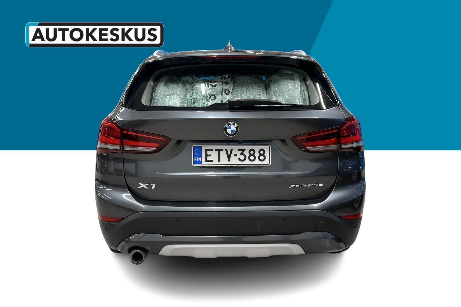 BMW X1 iso kuva 7