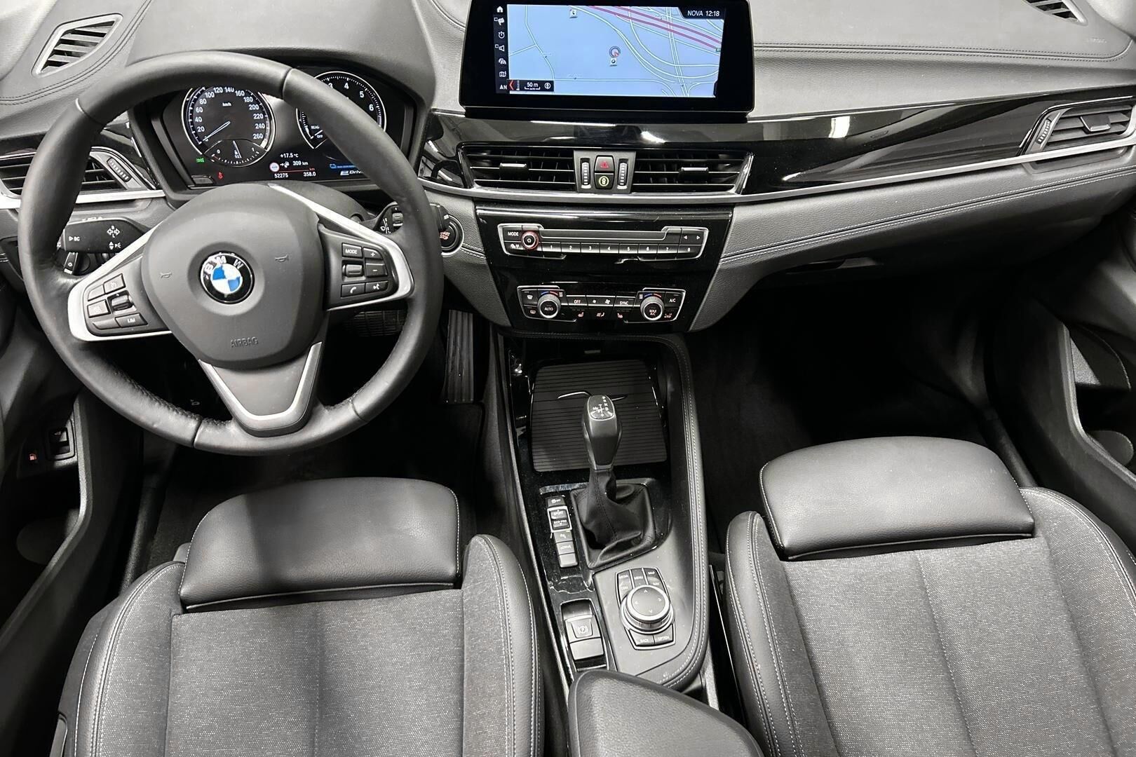 BMW X1 iso kuva 10