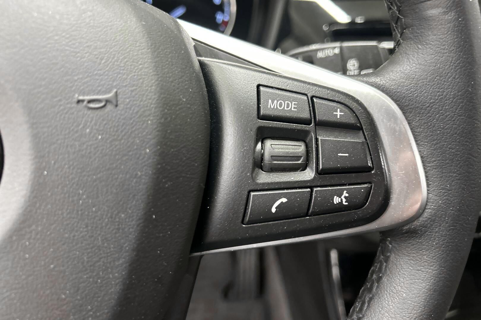 BMW X1 iso kuva 16