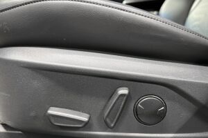 Ford Mustang Mach-E esikatselu 14