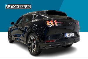 Ford Mustang Mach-E esikatselu 7