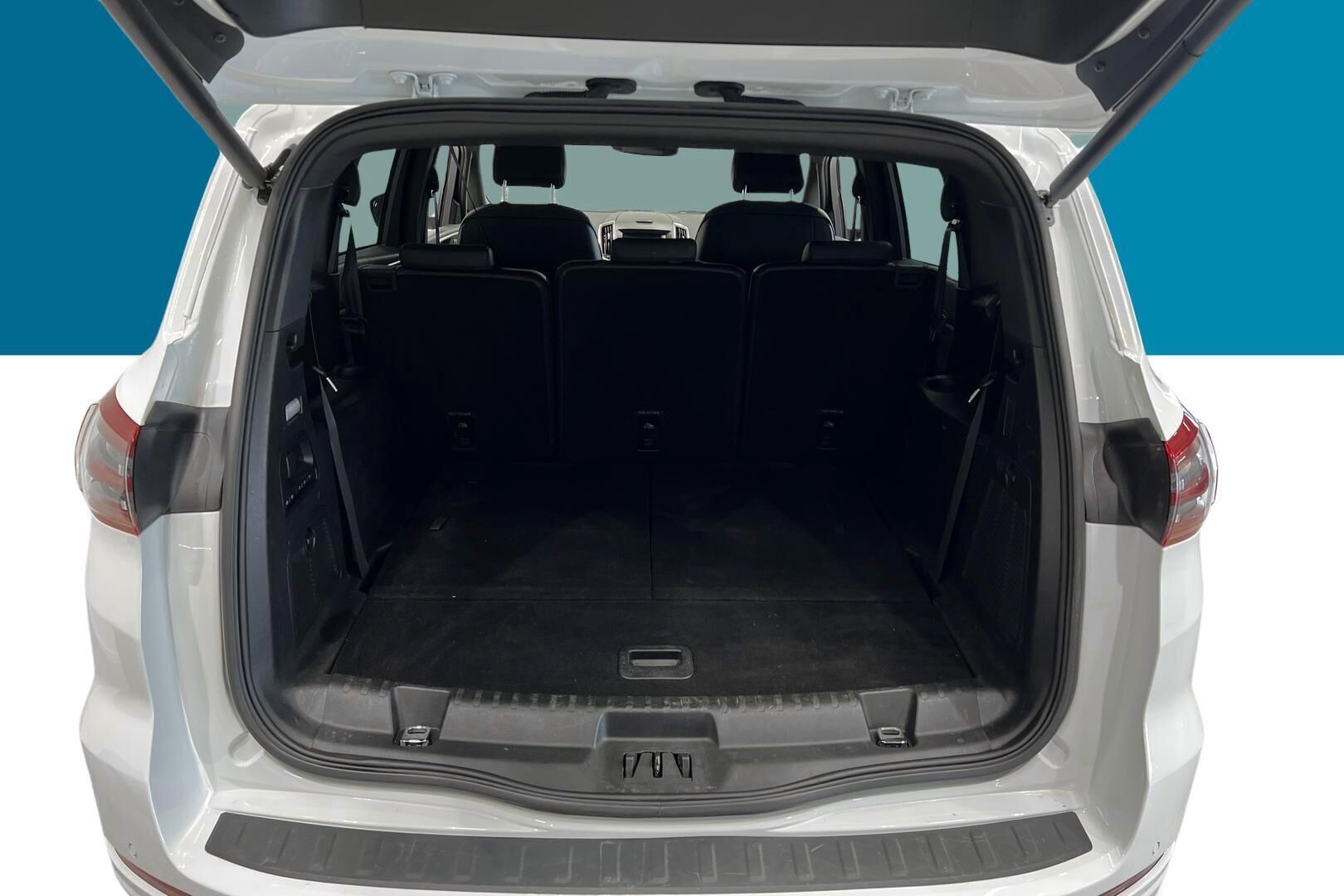 Ford S-Max iso kuva 12