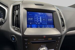 Ford S-Max esikatselu 17