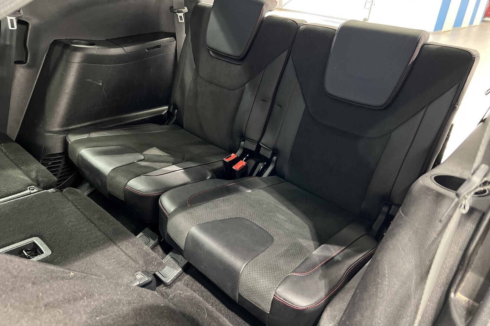 Ford S-Max iso kuva 34