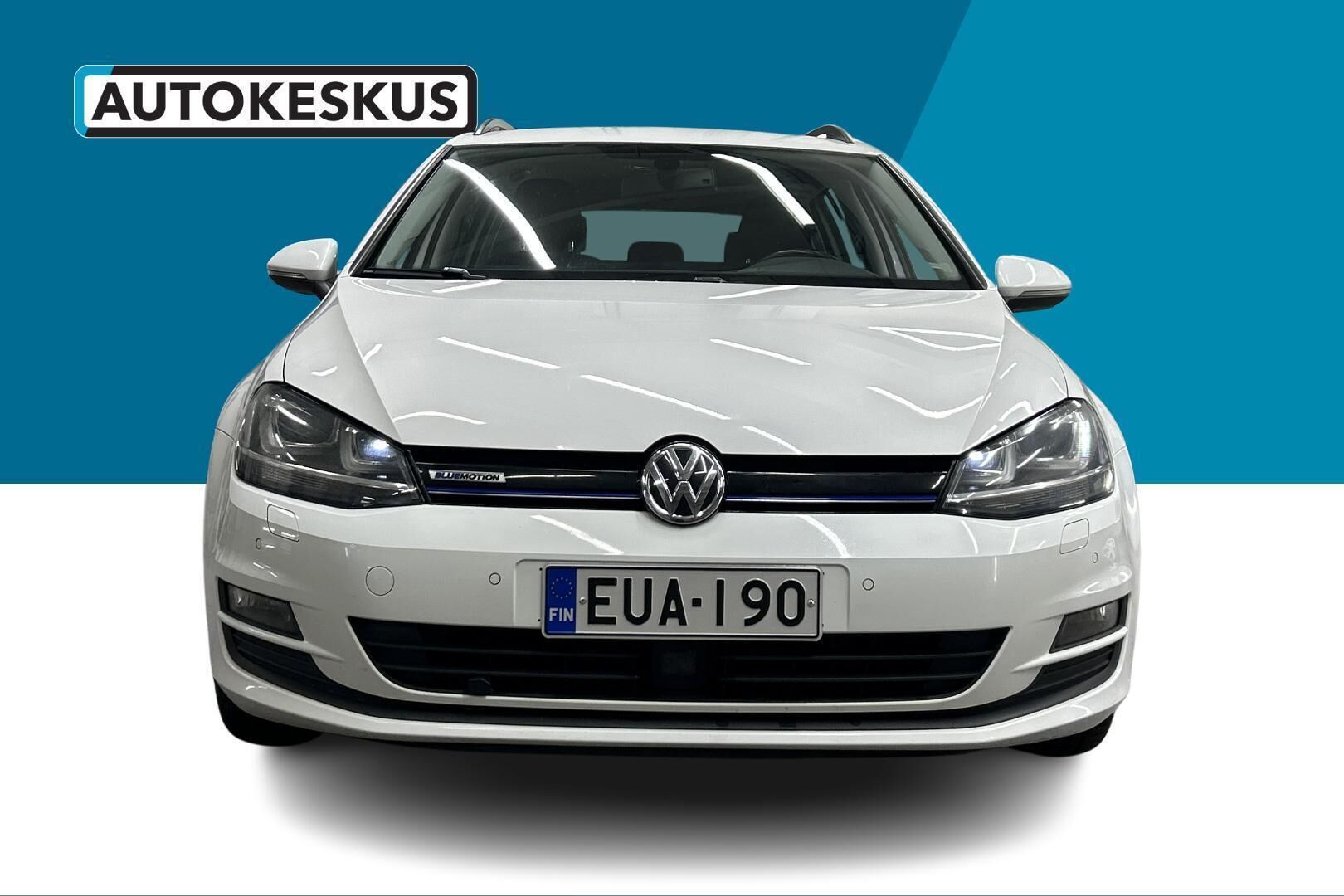Volkswagen Golf iso kuva 2