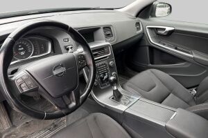 Volvo V60 esikatselu 2