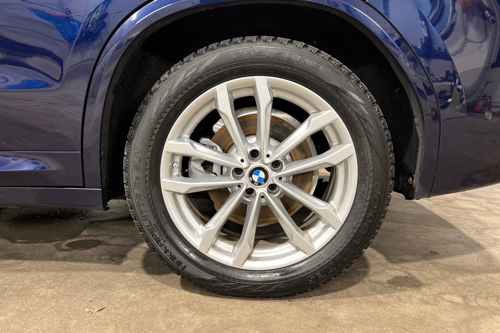 BMW X3 iso kuva 8