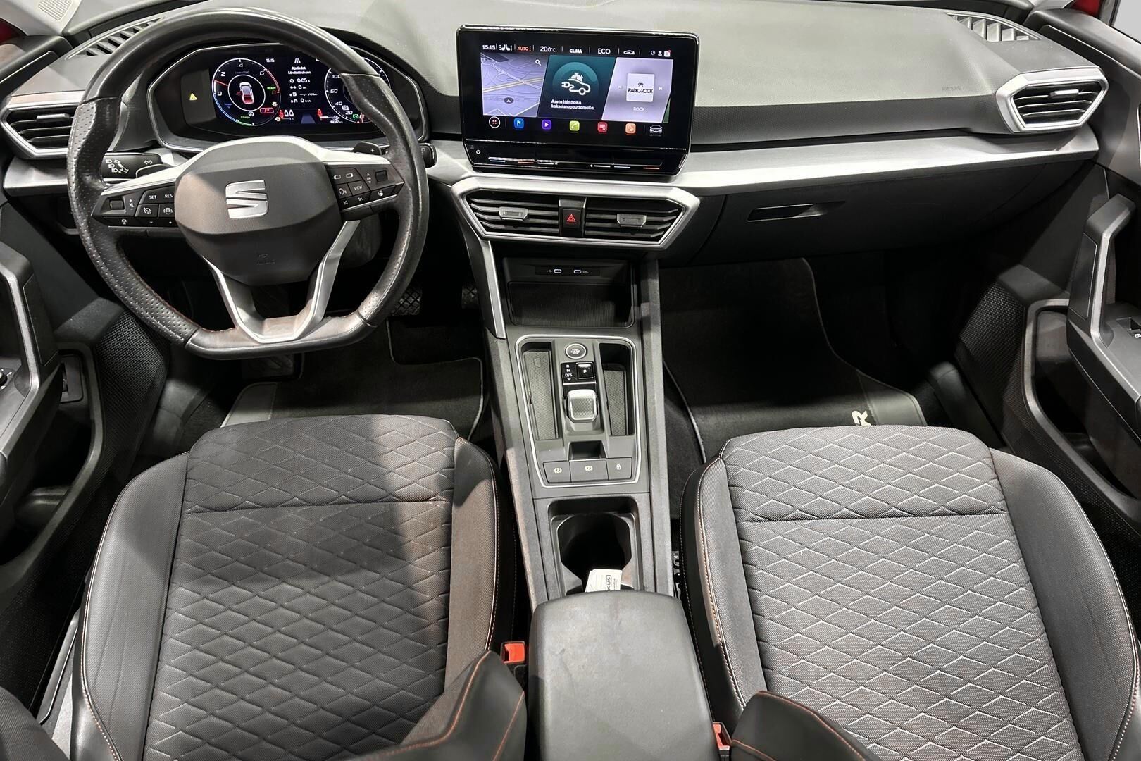 Seat Leon Sportstourer iso kuva 11