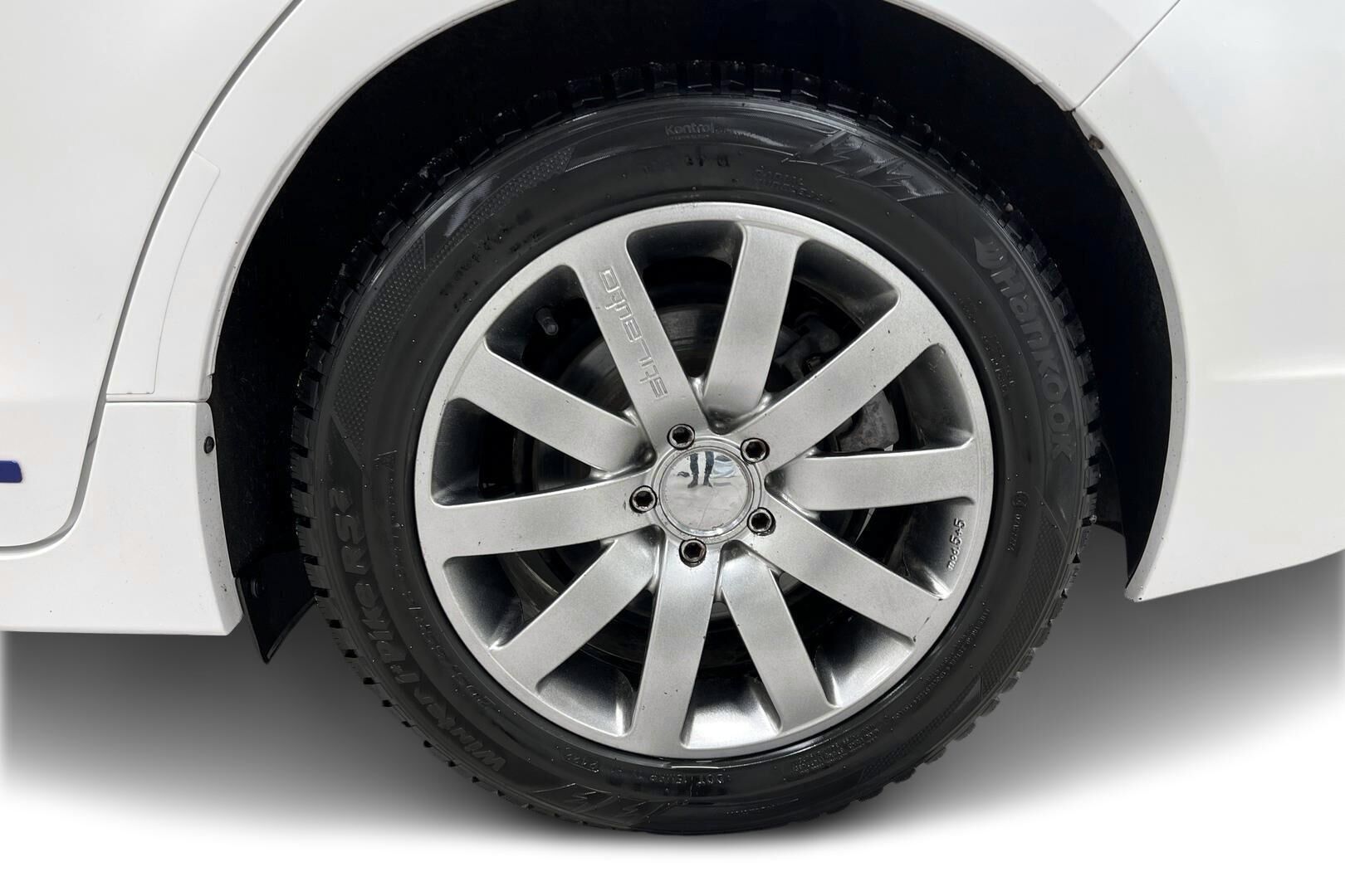 Lexus CT iso kuva 13