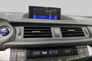 Lexus CT esikatselu 15