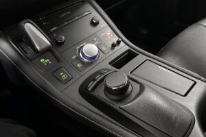 Lexus CT esikatselu 15