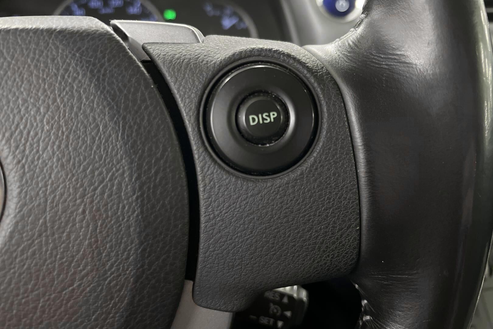 Lexus CT iso kuva 17