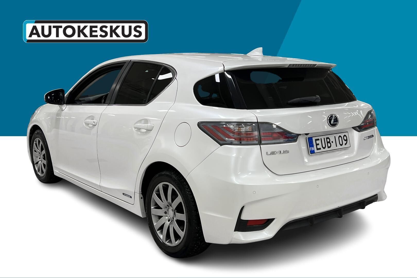 Lexus CT iso kuva 6