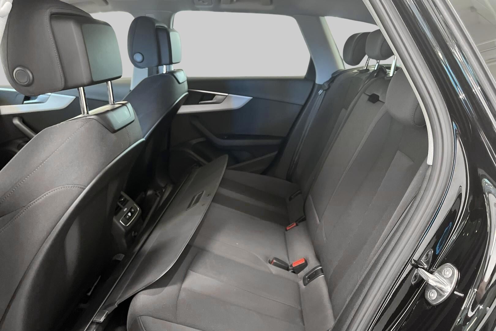 Audi A4 allroad quattro iso kuva 10