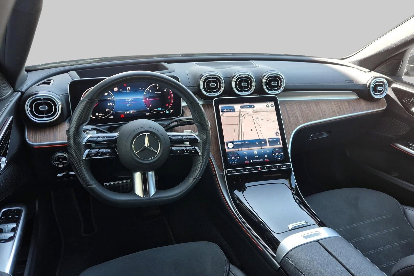 Mercedes-Benz C iso kuva 2