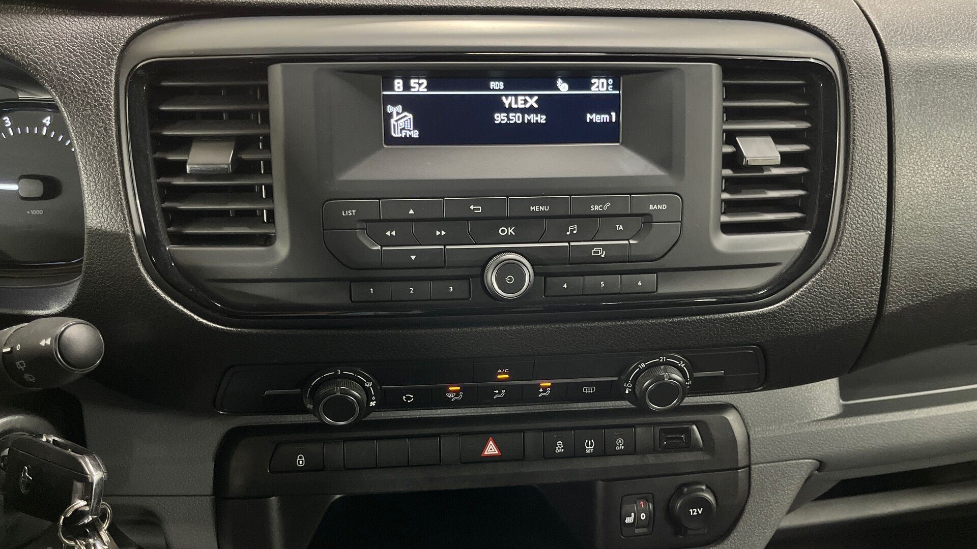 Toyota Proace Verso iso kuva 13