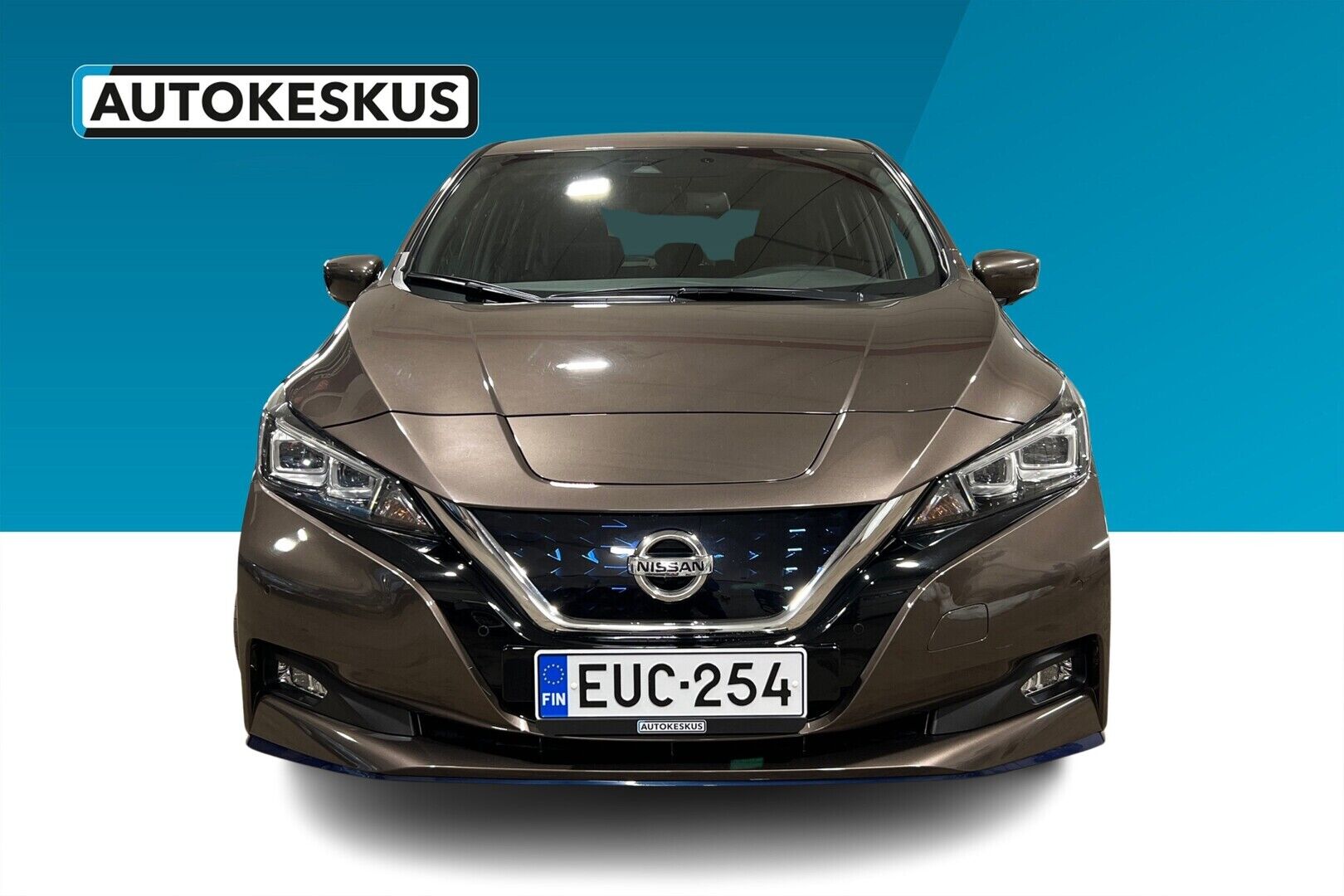 NISSAN LEAF iso kuva 3
